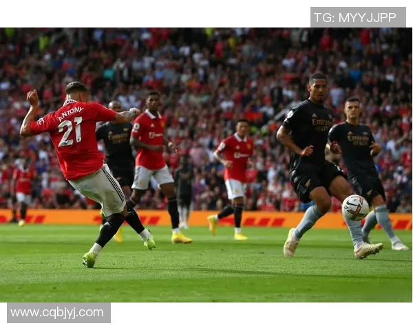 英超豪门曼联与切尔西上演激烈对决，梅开二度的拉什福德送红魔3-1胜利