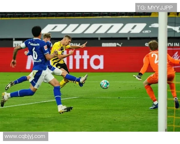 沙尔克04队德甲连败，球迷担忧战绩不佳势头难挽